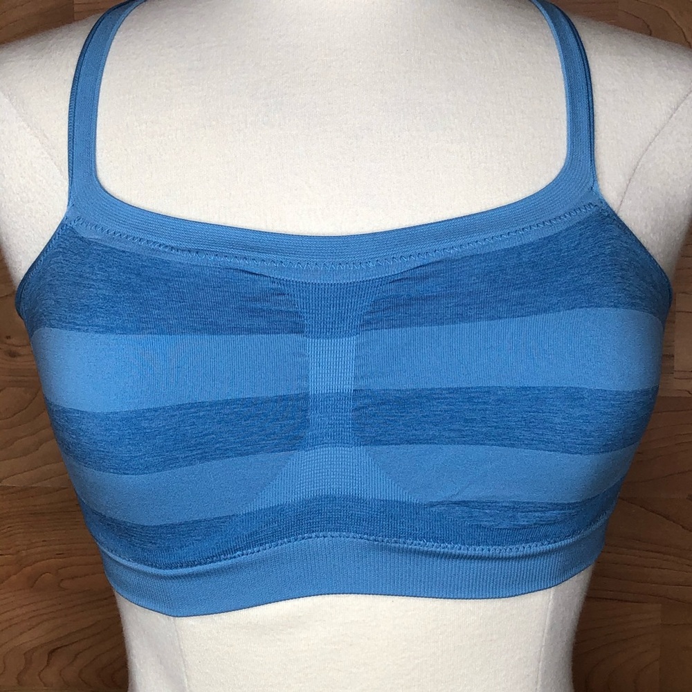 Barely there Large X741/BT41 Sports Pullover Bra